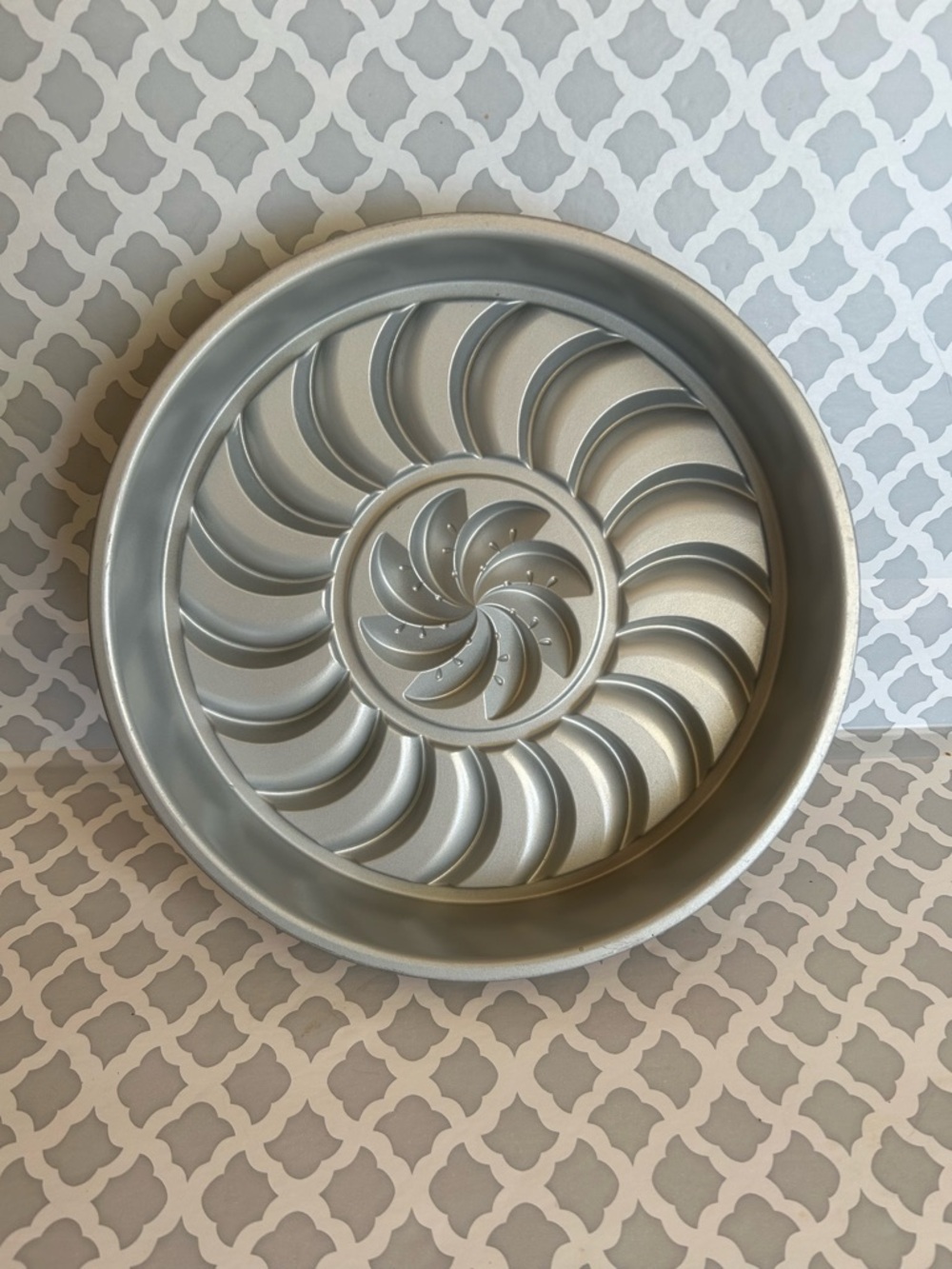 Nordic Ware Upside Down Cake Pan - Picture 4 of 4